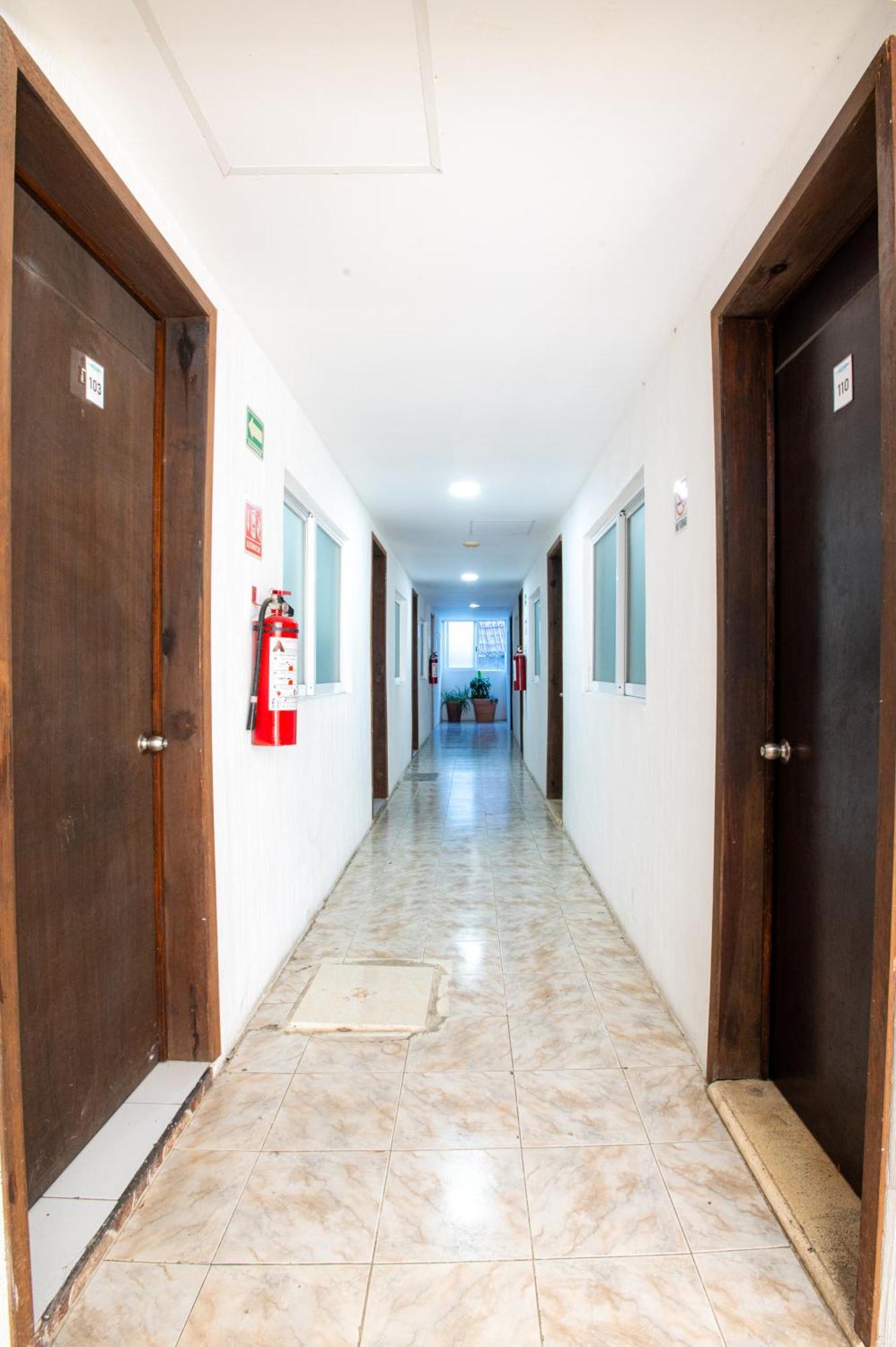 Hotel Turquesa Плая дел Кармен Екстериор снимка